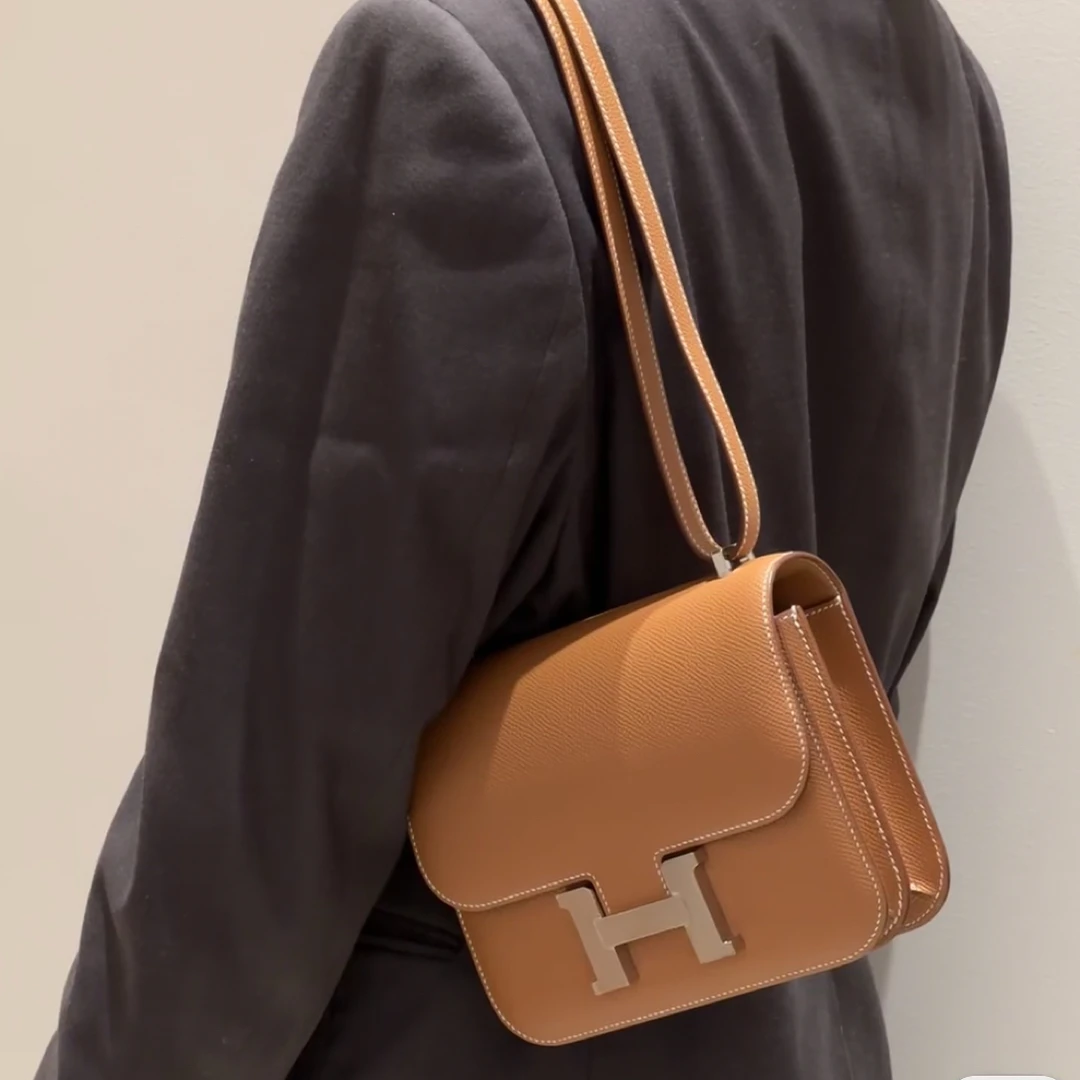99新 Hermes/爱马仕 金棕色银扣康康19z刻单肩包质感休闲时尚