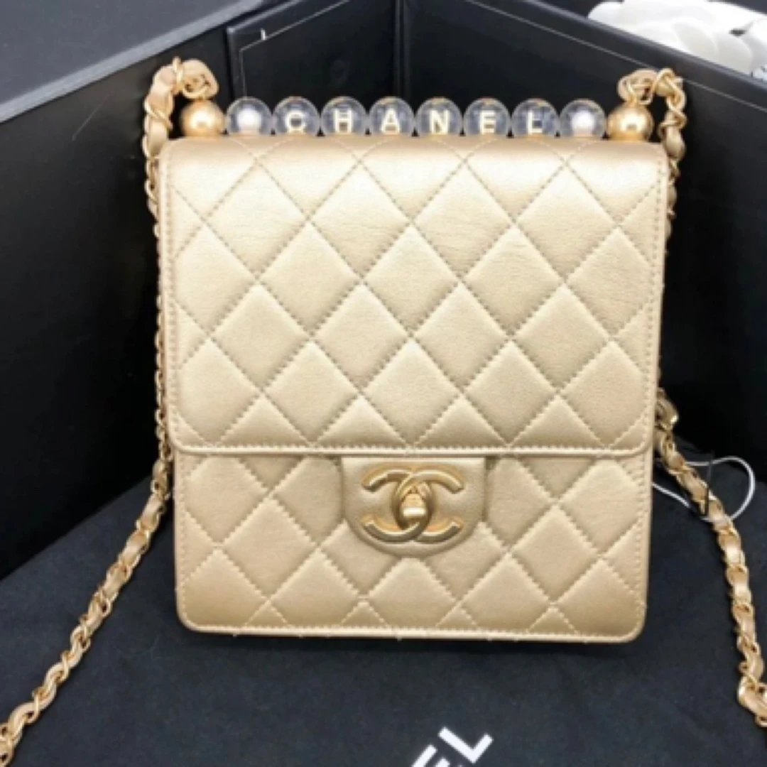95新 Chanel/香奈儿 透明珍珠字母口盖链条斜挎包