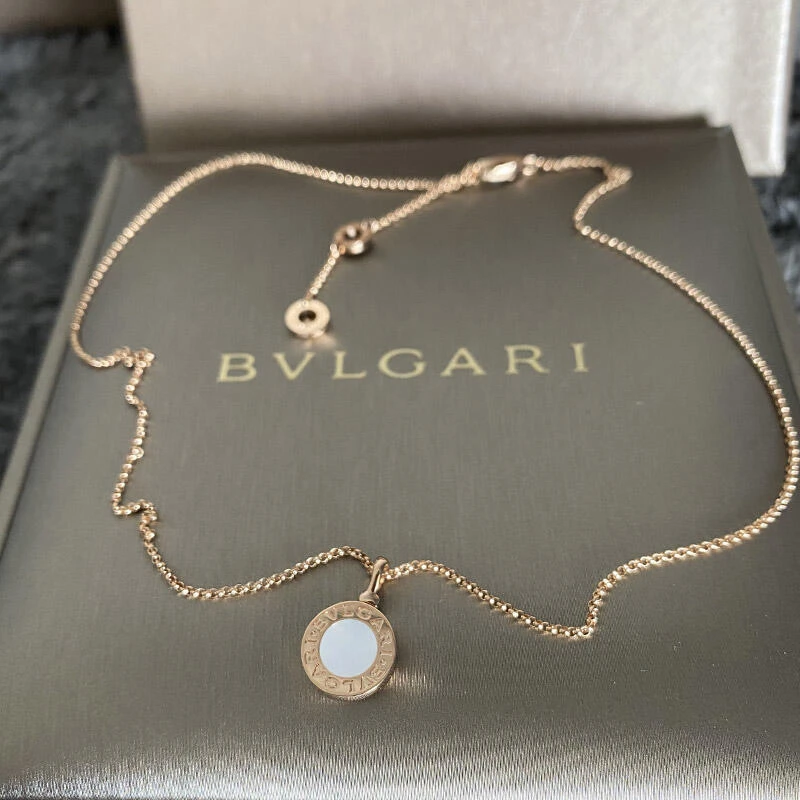 99新 BVLGARI/宝格丽 玫瑰金白贝母圆饼项链