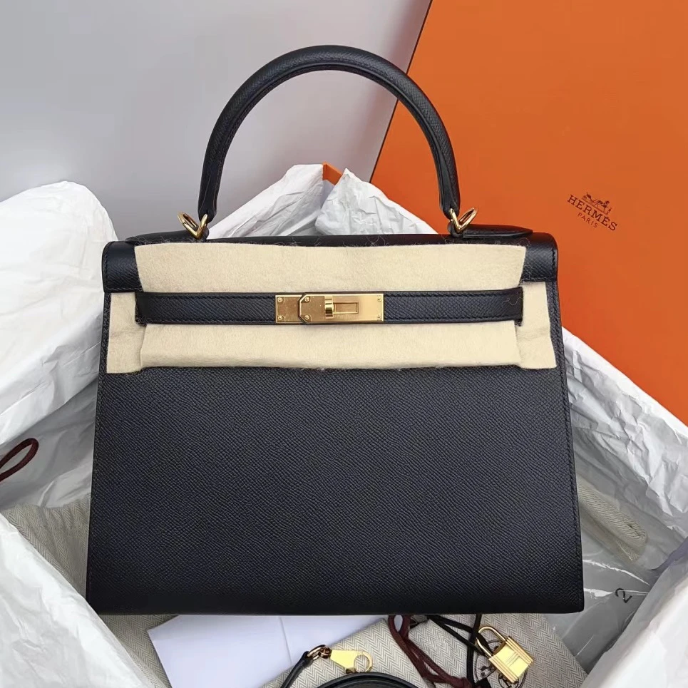 99新 Hermes/爱马仕 kelly28黑金扣e皮U手提包