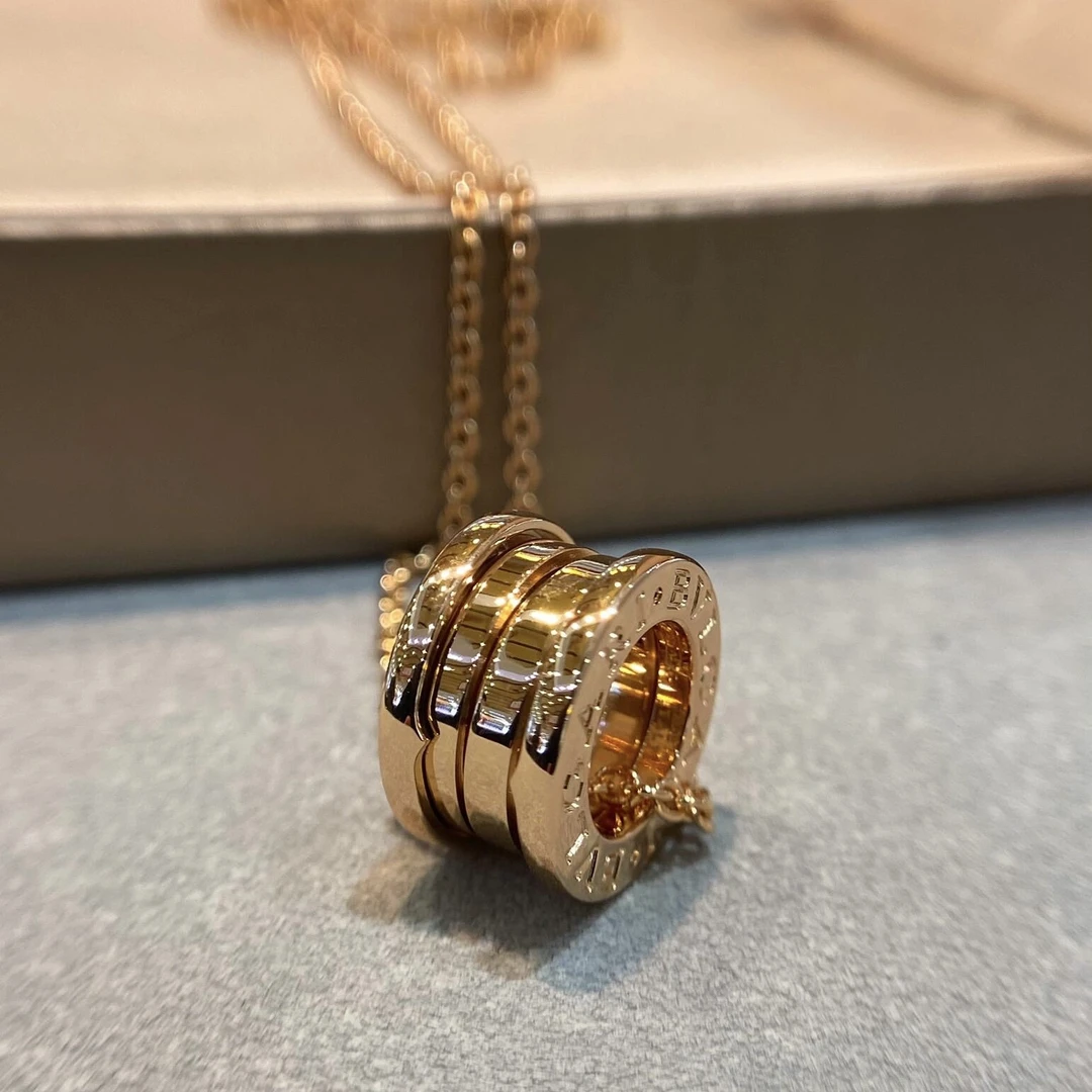 99新 BVLGARI/宝格丽 玫瑰金弹簧项链