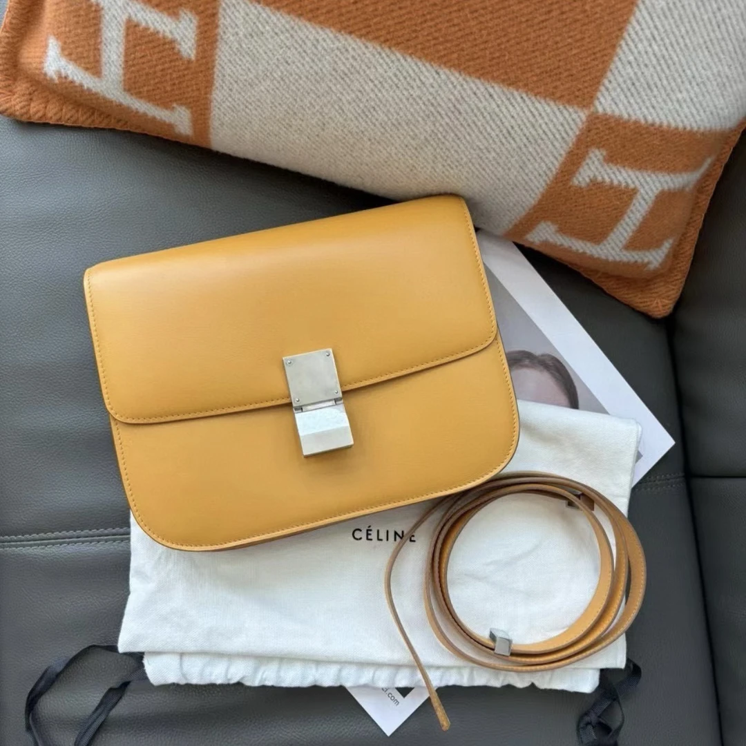 95新 Celine/思琳 box豆腐包琥珀黄银扣中号单肩包