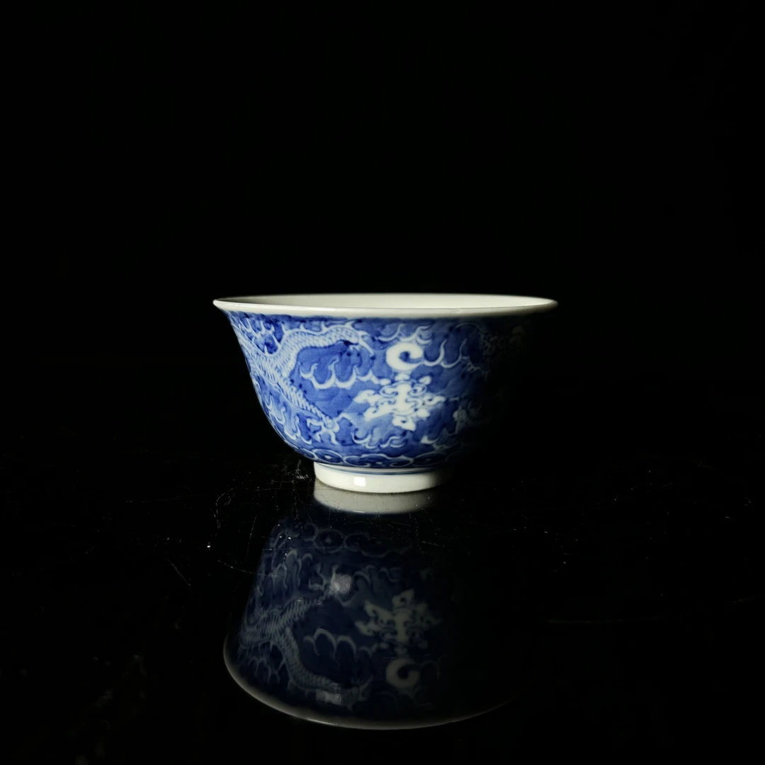 清晚期 青花双龙赶珠纹压手杯02549