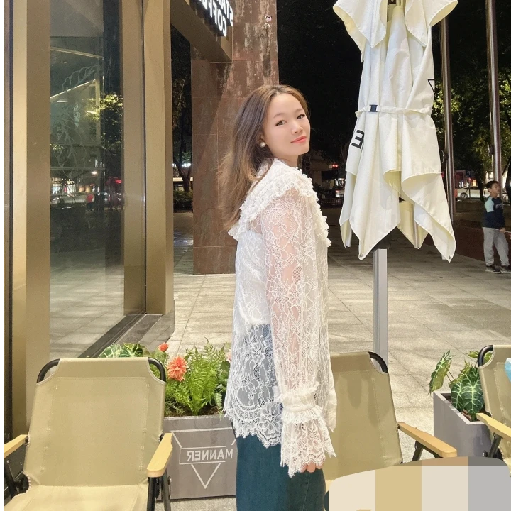 女士浅色精致蕾丝衬衫5300805-4671