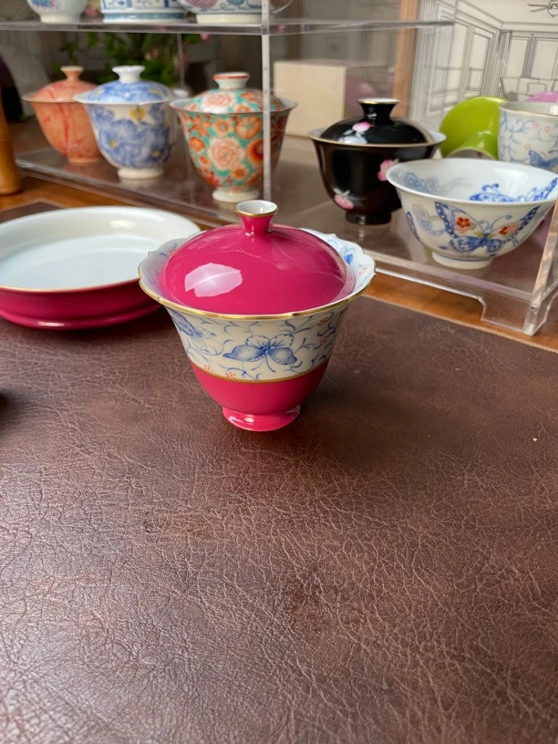 景德镇胭脂红蝴蝶盖碗