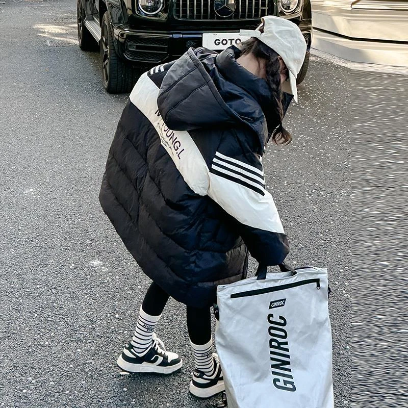 女童冬季羽绒服2025新款儿童保暖外套中大童白鸭绒加厚时髦衣服潮