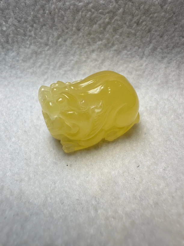 天然蜜蜡雕刻貔貅吊坠时尚挂件珠宝精美