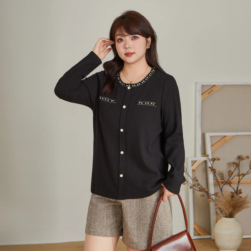 采多宝大码女装法式轻奢花边钉珠显瘦上衣DDZ2321