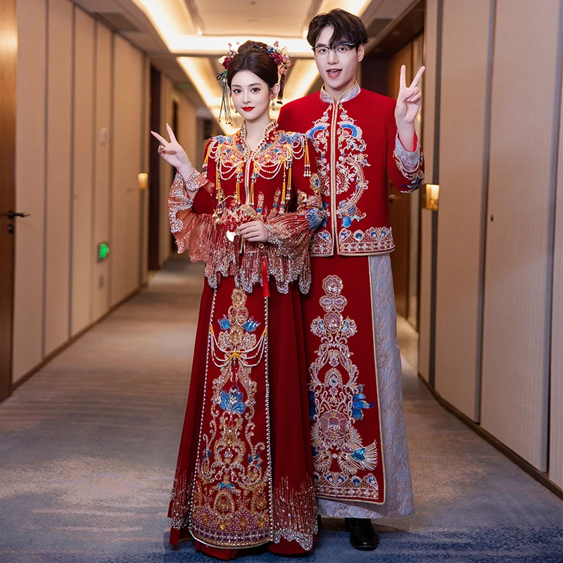 [诗蝶男女]秀禾服2024新款新娘新郎V领结婚新中式嫁衣奢华丝绒