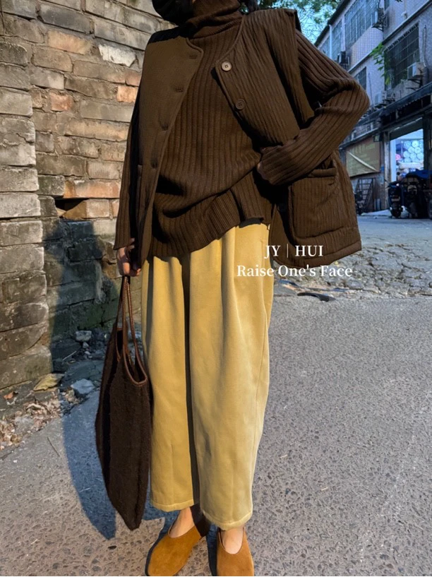 HUI - 【美式暖咖】 7036 秋冬咖色原创宽松棉衣马甲