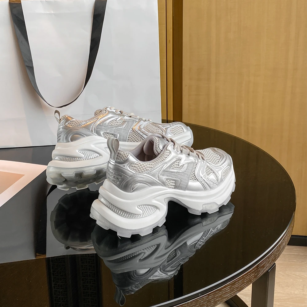 银白色透气增高厚底2025年新款运动休闲鞋女时尚百搭老爹鞋女