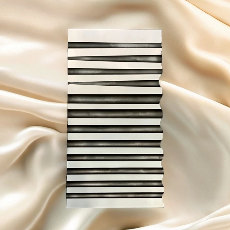 超大坑铁，不锈铁材质，高硬度，尺寸8*8*15厘米