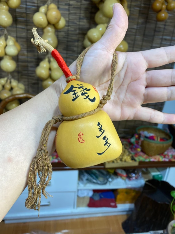 特色葫芦挂饰民族风。