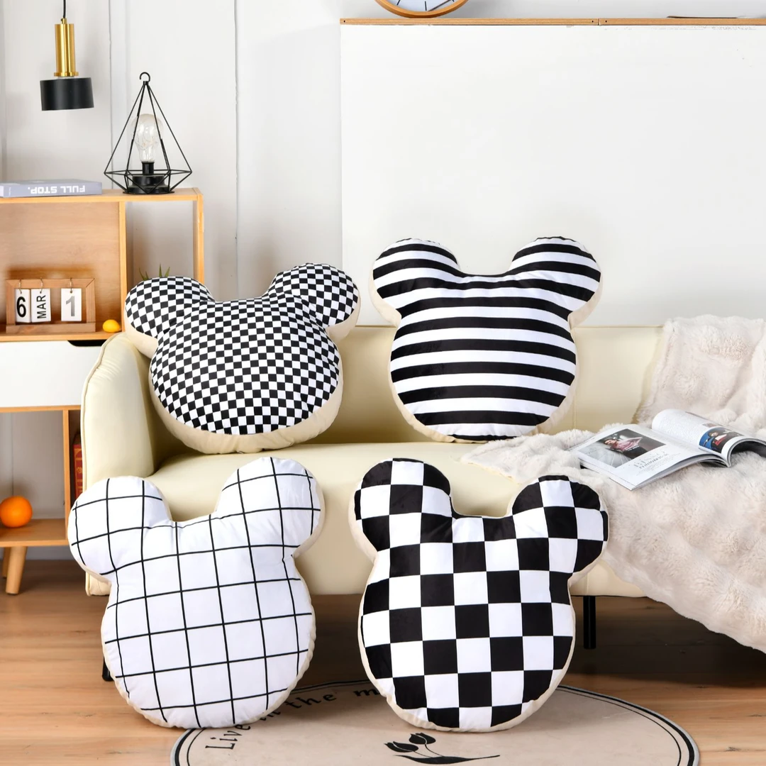 卡通INS风沙发客厅抱枕现代简约卧室米奇飘窗靠背软垫子加厚PP棉