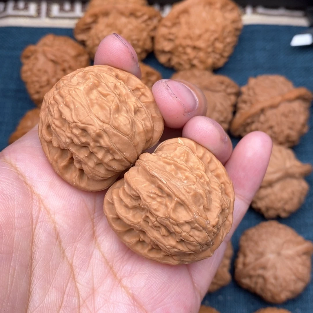 文玩核桃把件37球白全品