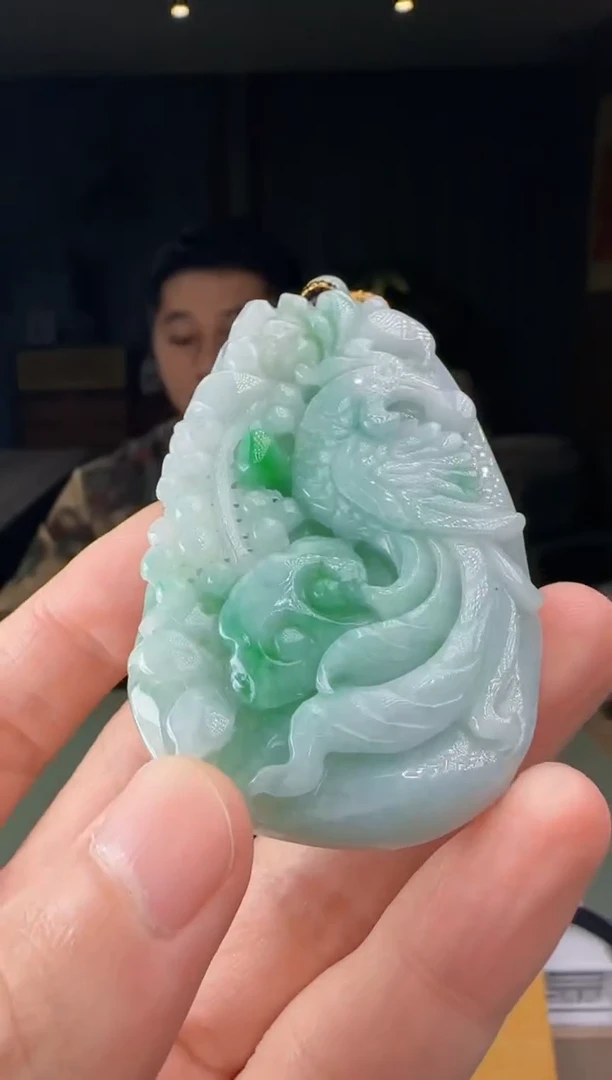 【闪购商品】翡翠吊坠(不含链)未镶嵌DY@@960Q1J08675
