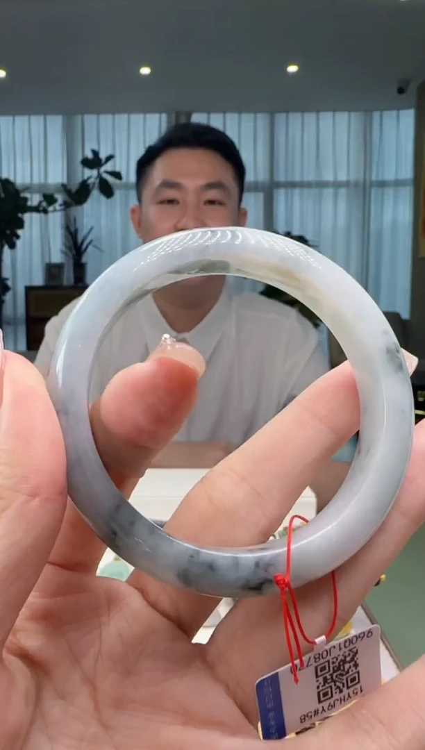 【闪购商品】翡翠手镯未镶嵌微瑕MM@@960Q1J08770