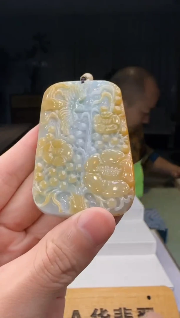 【闪购商品】翡翠吊坠(不含链)未镶嵌DY@@960Q1J03661