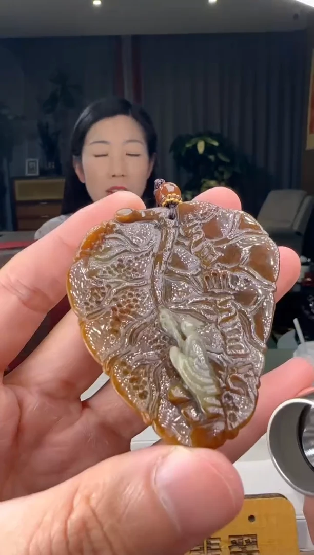 【闪购商品】翡翠吊坠(不含链)未镶嵌DY@@960Q7J01849