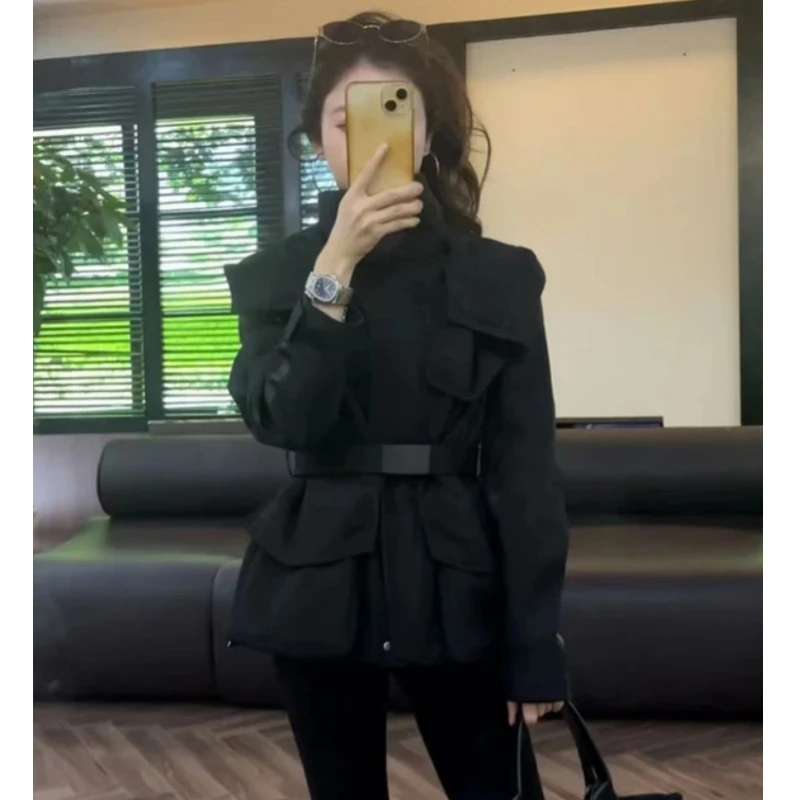 美式气质高级感黑色外套女装秋冬新款时尚连帽休闲收腰加绒冲锋衣