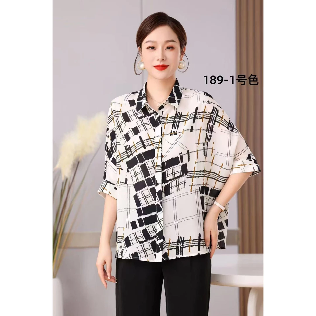 3-189-11新款舒适时尚休闲小衫