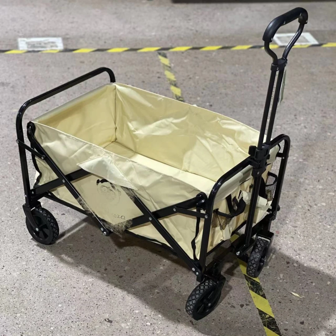 【马达加斯加】的营地车