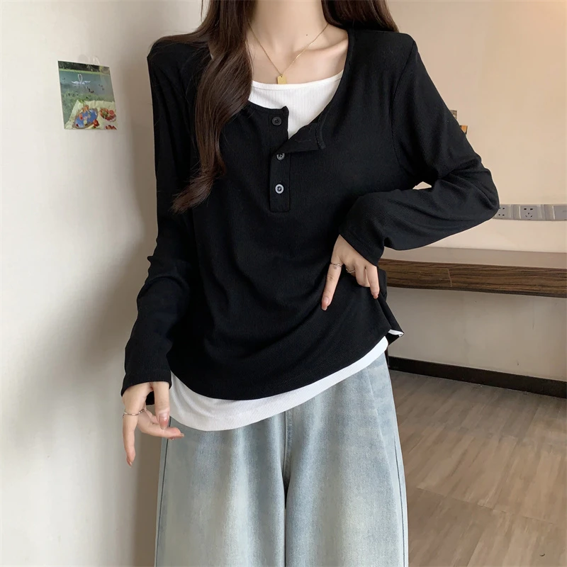 大码胖mm200斤甜辣风韩版排扣正肩假两件长袖t恤女秋季百搭打底衫