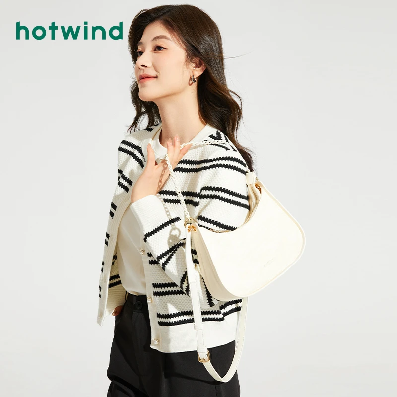 热风2024年春季新款女士饼干压印腋下包B53W4126