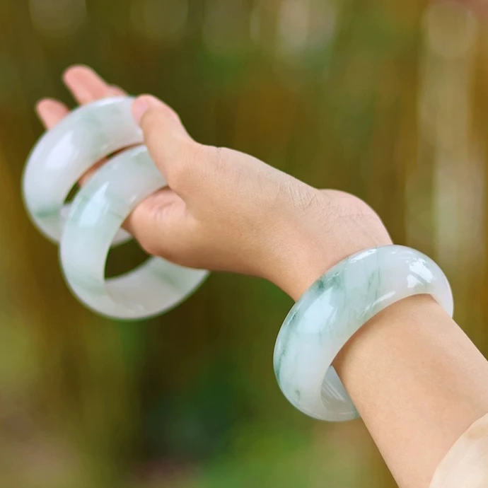 天然新疆金丝玉天山翠加宽轮胎镯金丝玉多样性花纹拍一发一绿色