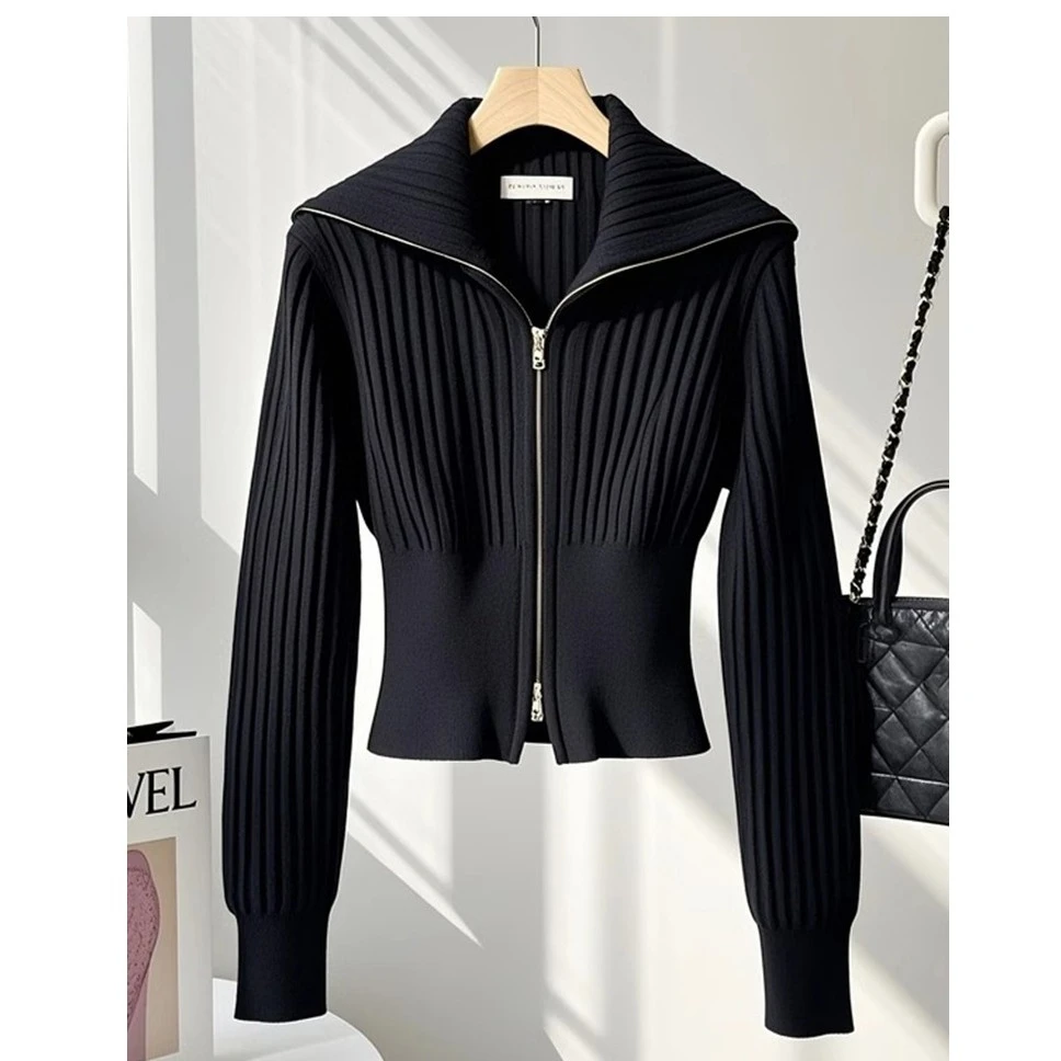 今年流行超好看洋气高端别致小衫设计感小众时尚黑色针织外套秋季