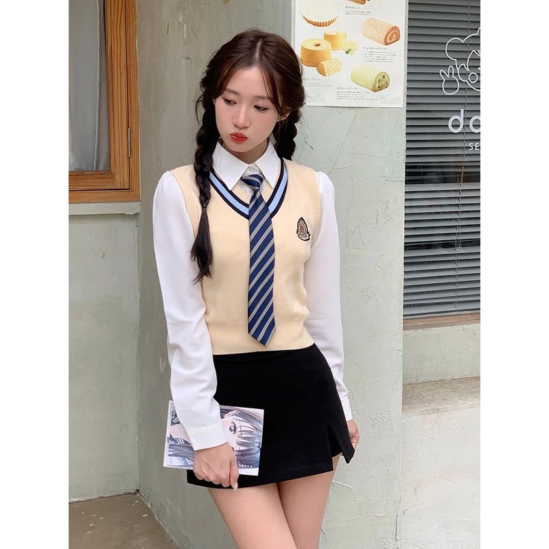 东京岁时记jk秋冬显瘦气质学院风长袖梅子酱少女衬衫v领撞色马甲