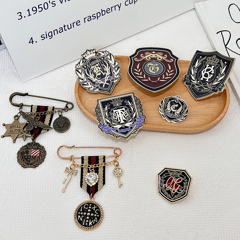 东京岁时记jk大衣西服胸针别针设计感小众高级感精致西服徽章合集