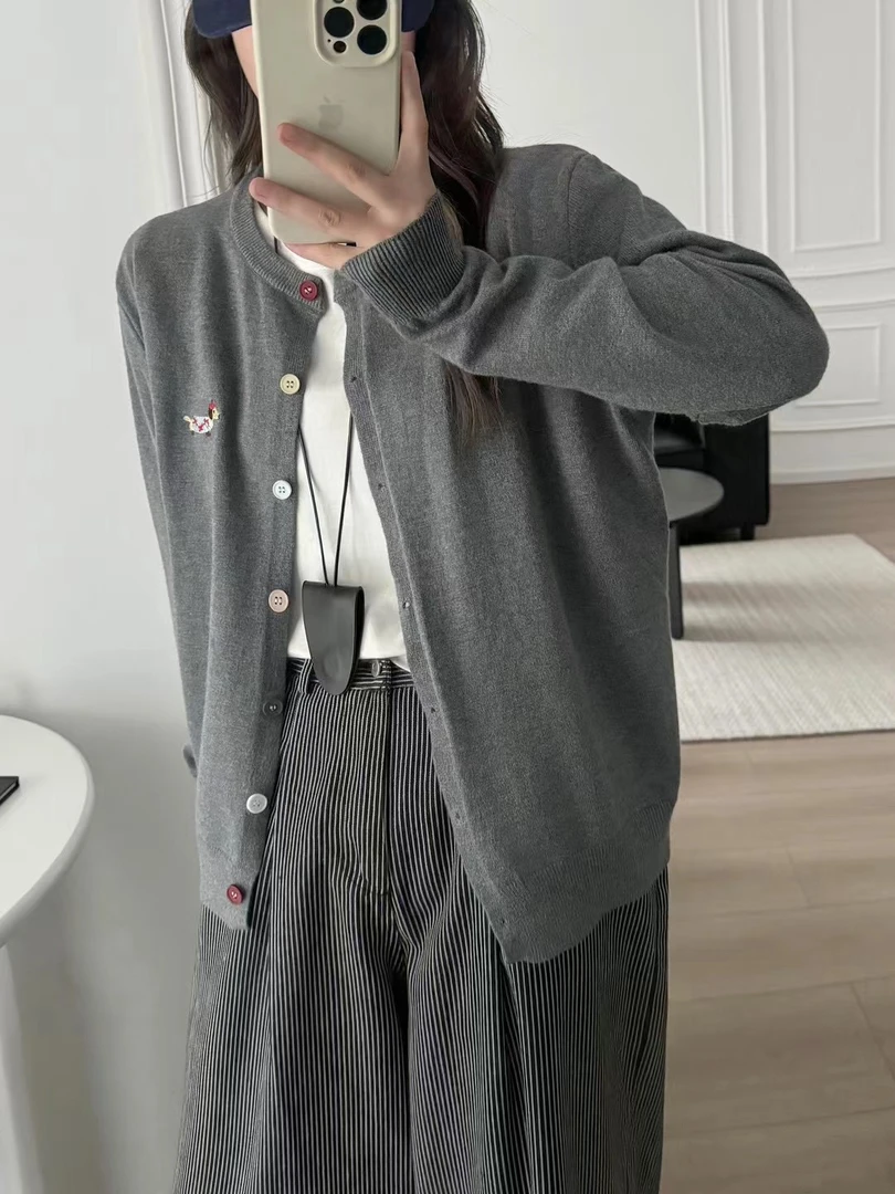 秋冬上衣打底衫毛衣开衫大码女装新款上装