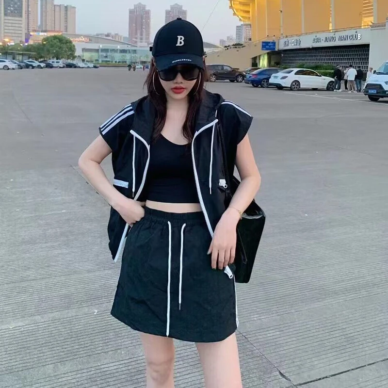 网红爆款休闲风防晒衣外套宽松运动套装女2025夏服新款短裙两件套