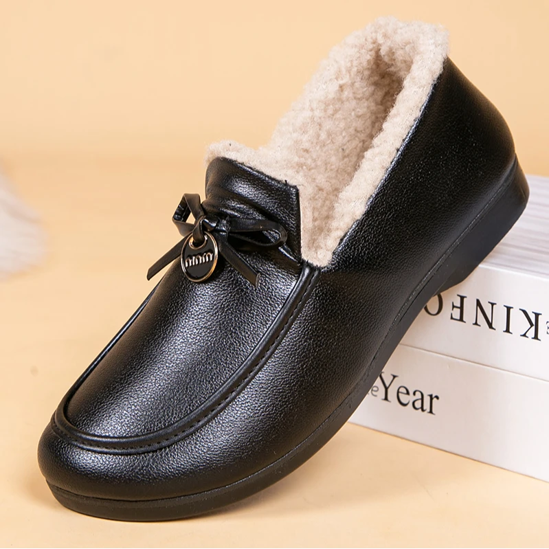 老北京毛毛鞋豆豆鞋女秋冬加绒棉鞋妈妈鞋子一脚蹬懒人防水保暖鞋