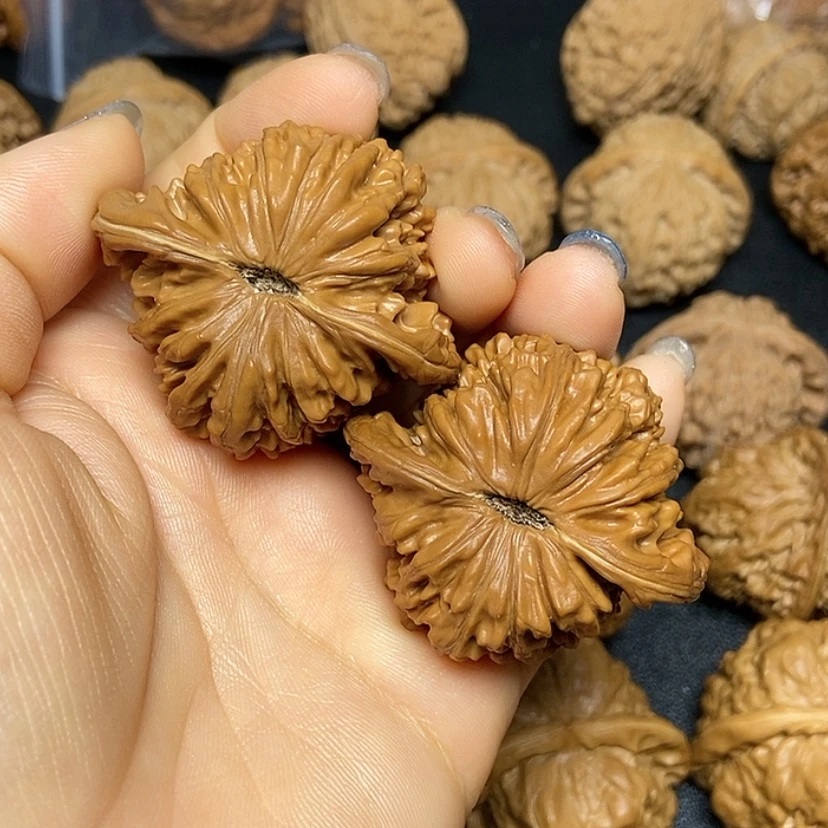 【闪购商品】文玩核桃把件熊***?