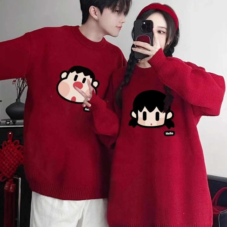 300斤大码不一样卡通印花情侣毛衣秋冬慵懒风酒红色新年针织上衣