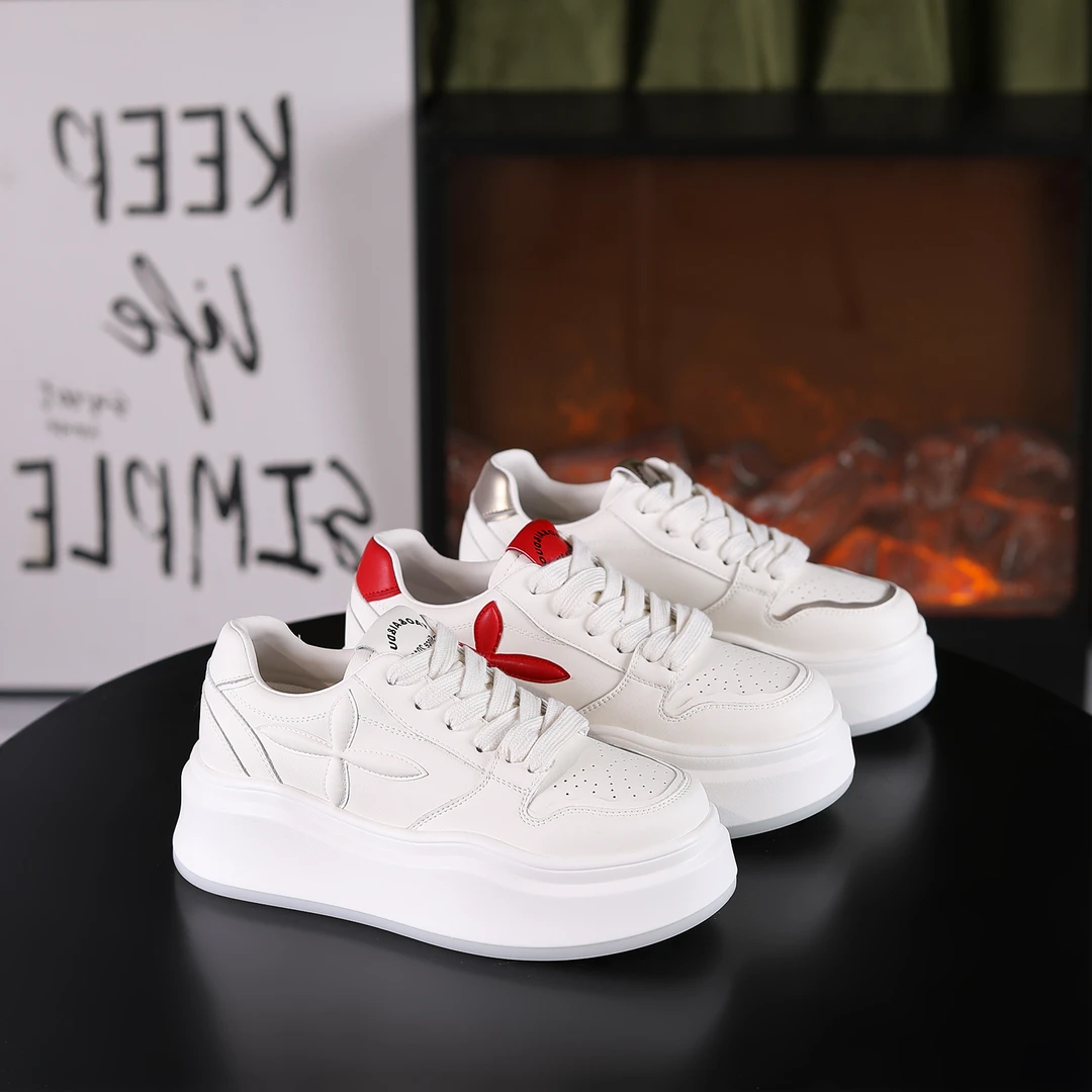 【阿布女鞋●棉花糖】增高6cm春季新款女士休闲小白鞋66003-5