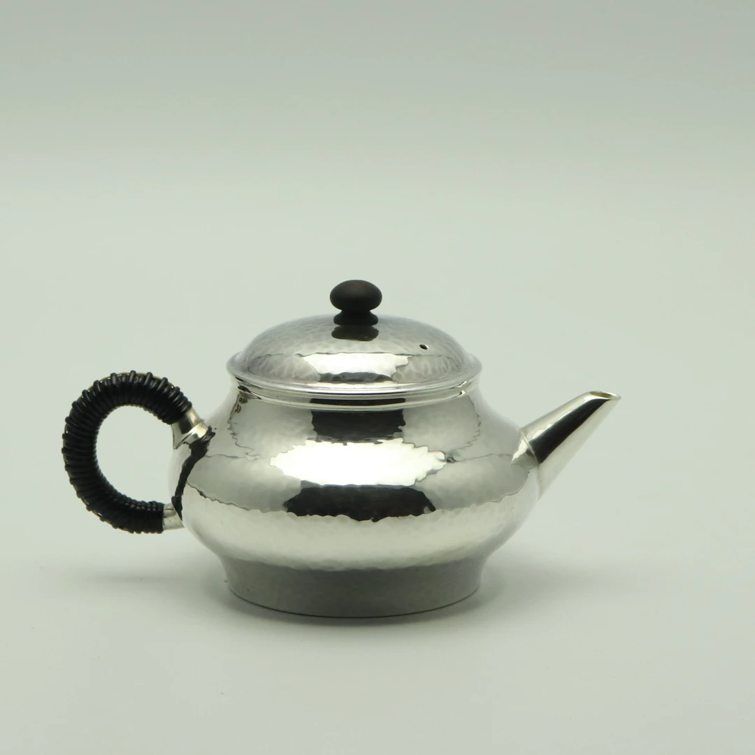 王师锤目纹浅熏银纯银泡茶急须 容量200毫升