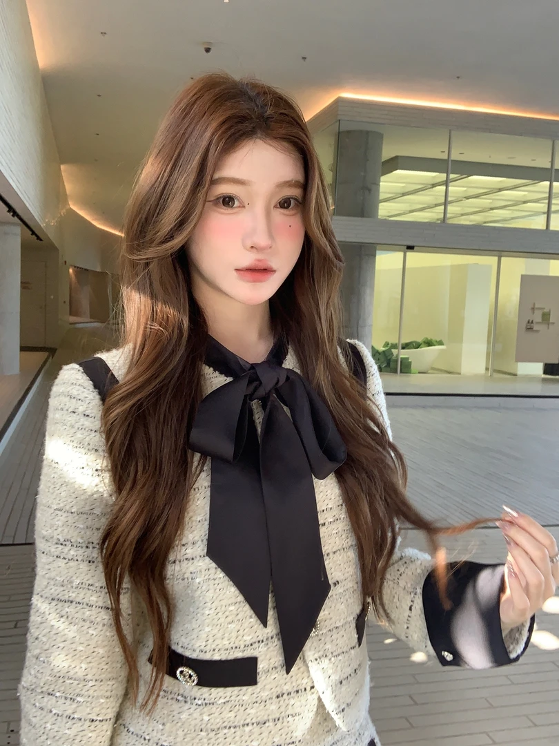 【折扣】迟伞伞24/ss 克莉丝汀恋人丝绸蝴蝶结小香风套组