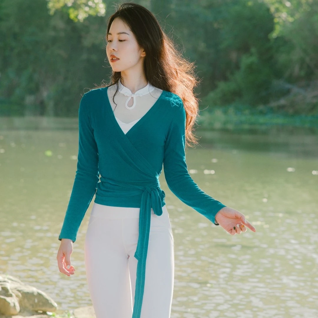 美愫瑜伽服外搭开衫女网红一片式绑带罩衫长袖上衣专业运动健身服