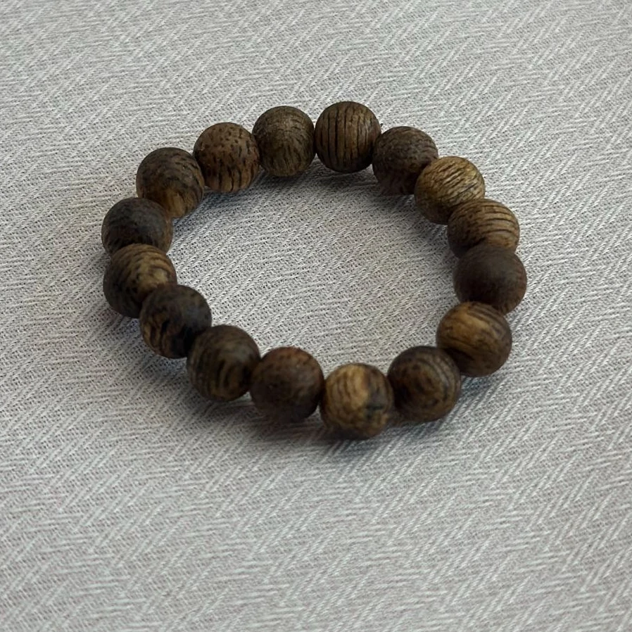 沉香海南沉香0.4戒指多样性发其一