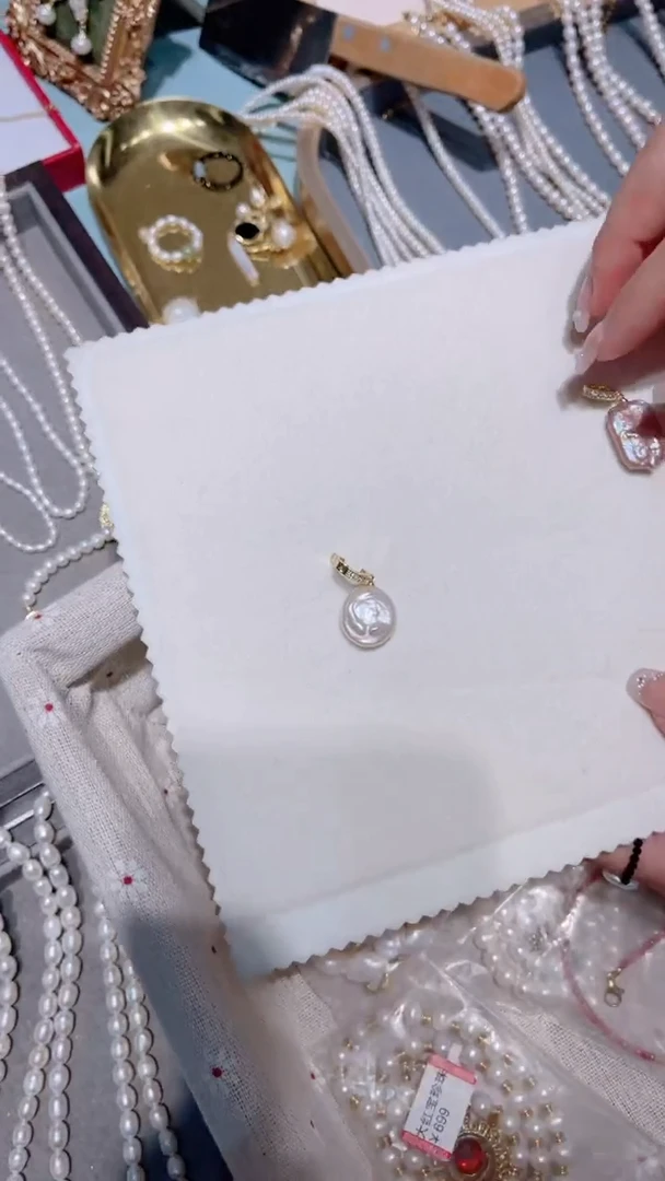 【闪购商品】淡水珍珠项链合金吊坠