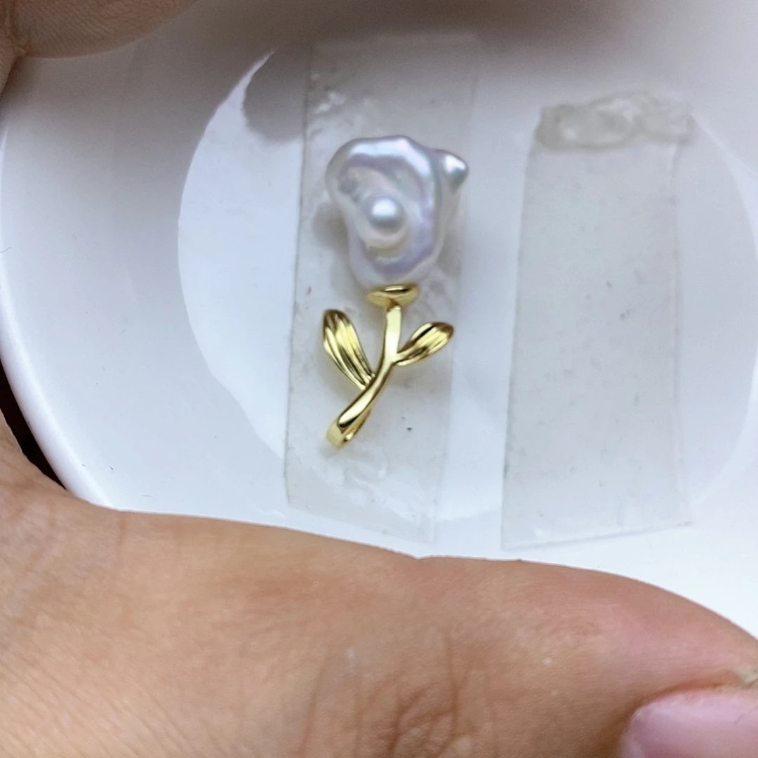 淡水珍珠吊坠合金