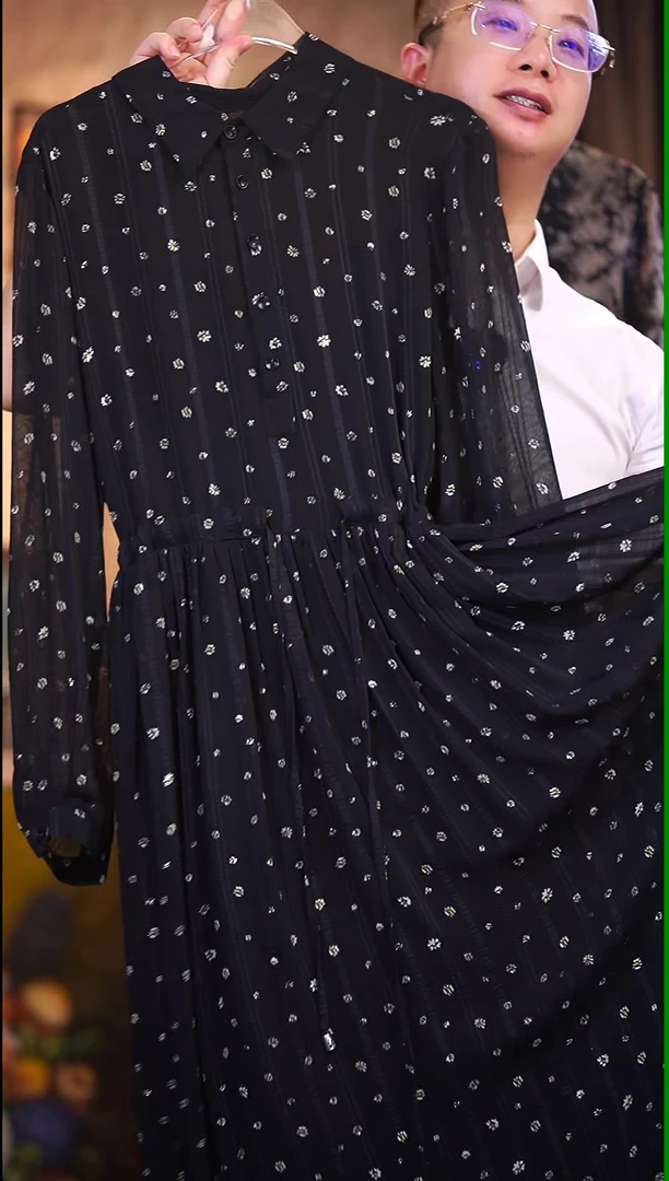 C70(穗穗平安）长袖宽松连衣裙女装连衣裙显瘦黑色碎花长款设计师