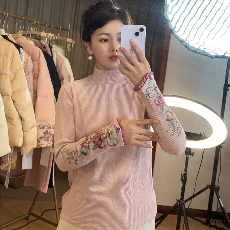 2024冬季时尚新款百搭洋气半高领宽松显瘦长袖刺绣女士打底衫上衣