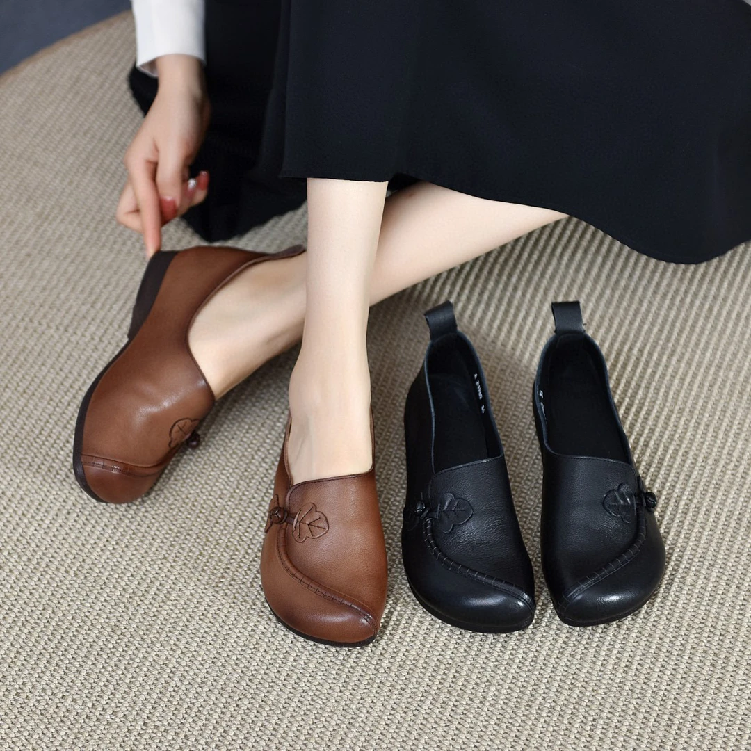 头层牛皮旗袍鞋中老年真皮妈妈鞋女平底秋季新款防滑透气复古女鞋