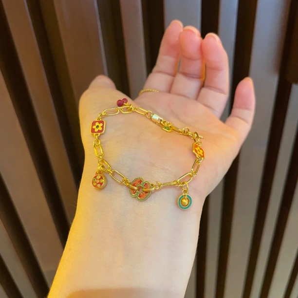 足金999 黄金老花风手链 金重10.9克长度15➕1cm