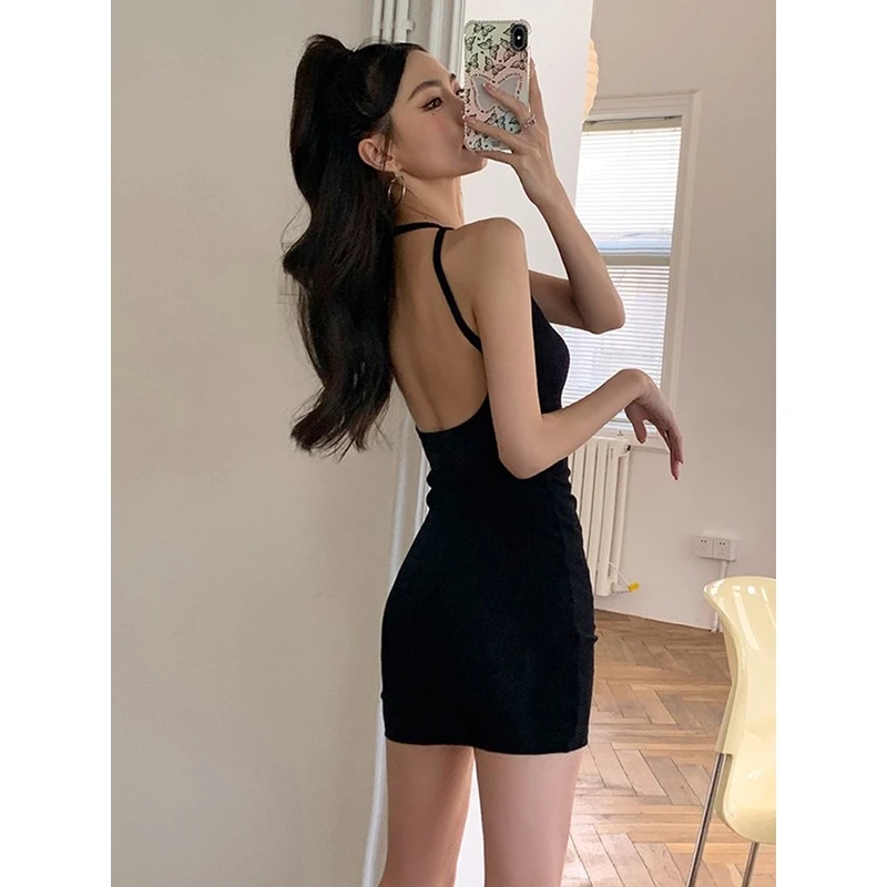 热辣欧美性感挂脖连衣裙女夏季气质辣妹露背修身紧身黑色包臀裙子