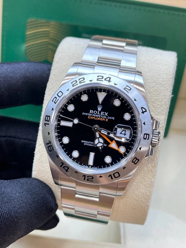 全新未使用 米兰坊/劳力士226570黑探二/表径42mm/公价80900